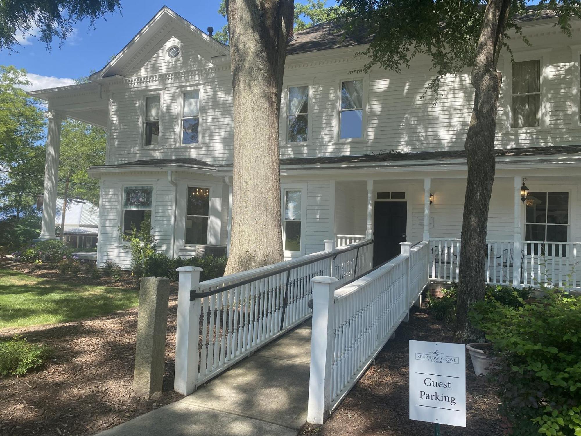 Sparrow Grove Manor Монро Екстер'єр фото